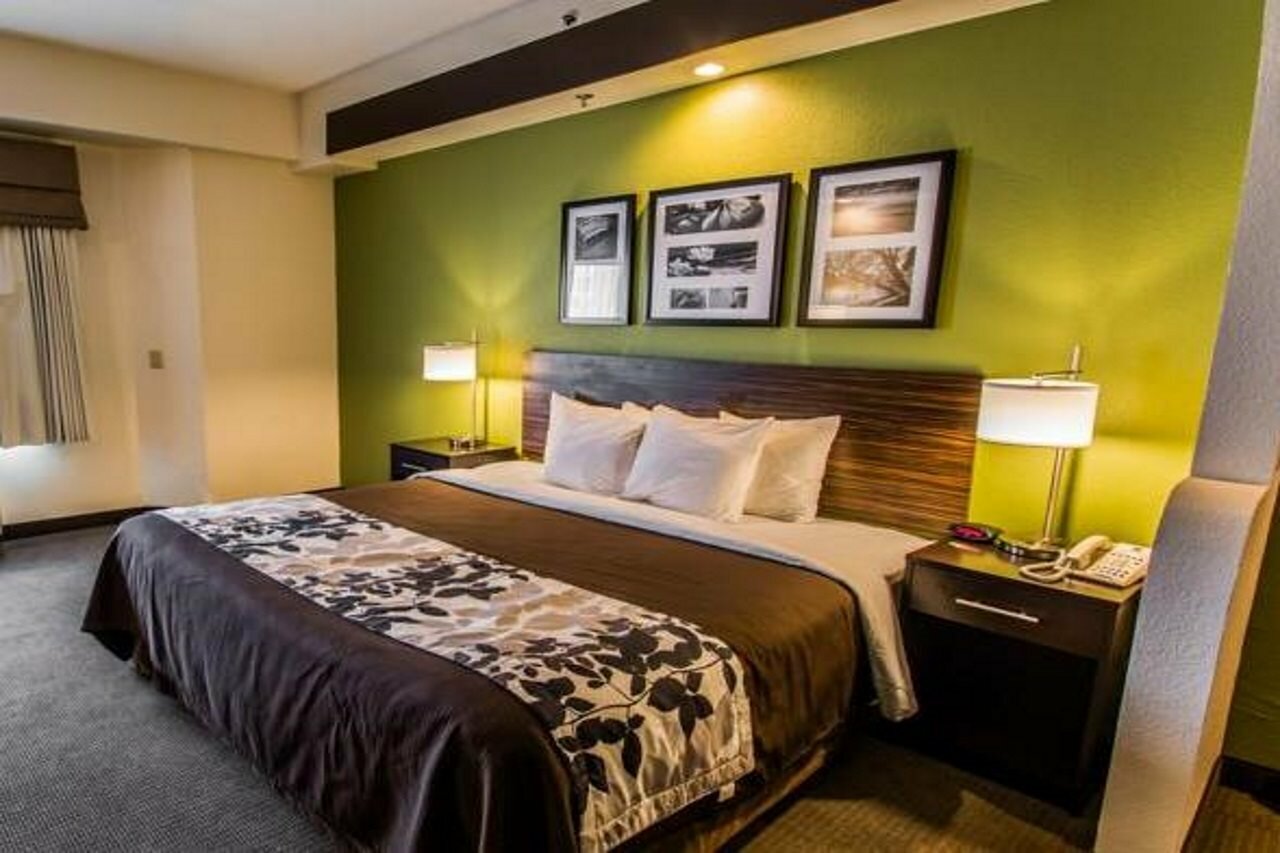 Фото Sleep Inn & Suites Orlando International Airport