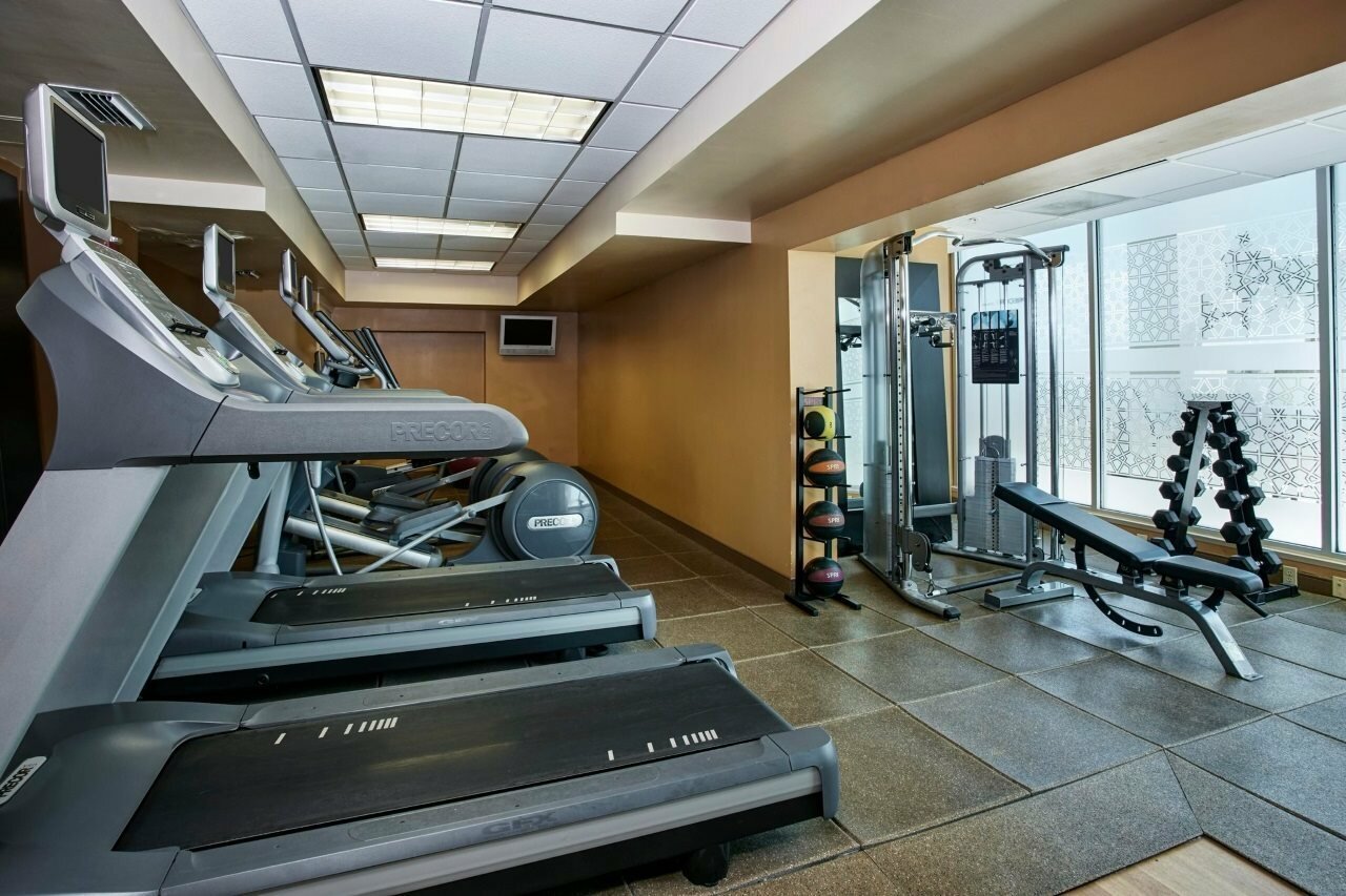 Фото Embassy Suites Tampa Downtown