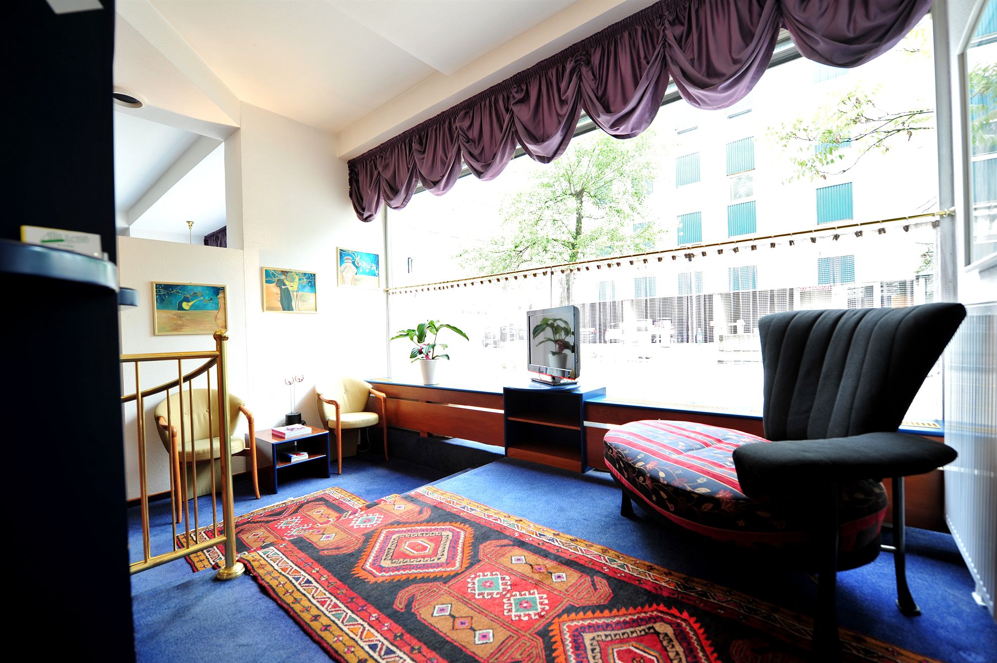 Фото The Weekend Hotel