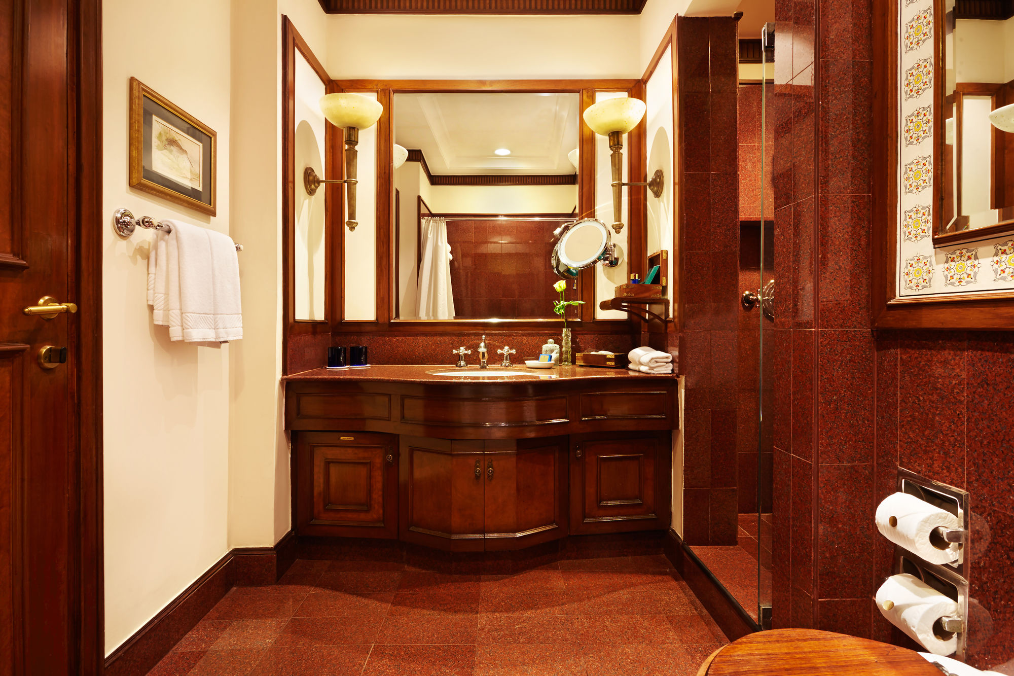 Фото The Oberoi Grand, Kolkata