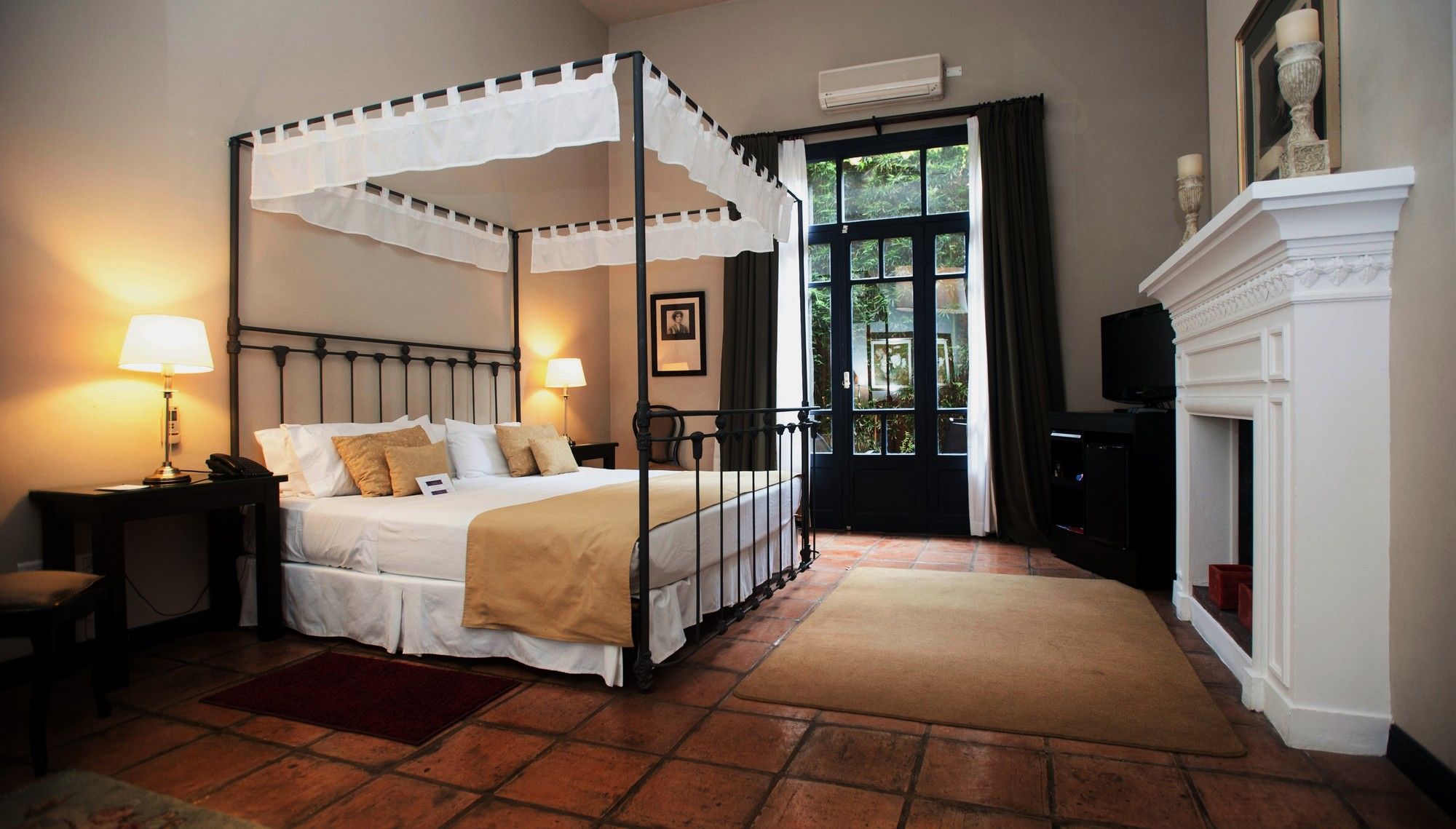 Фото Legado Mitico Salta Boutique Hotel