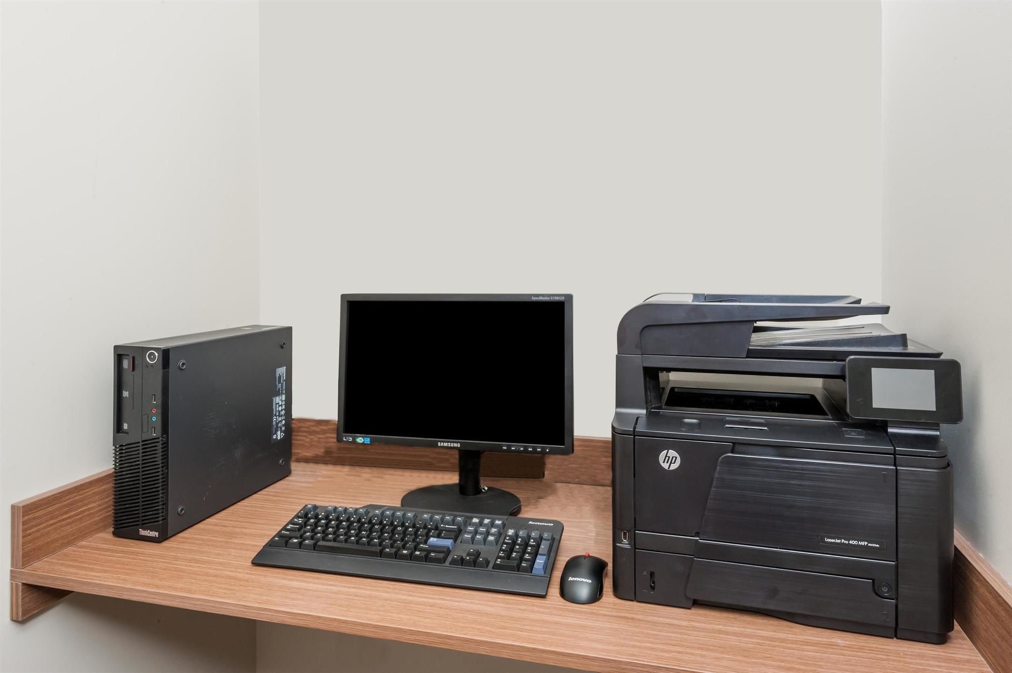 Фото Microtel Inn & Suites by Wyndham Fort St John