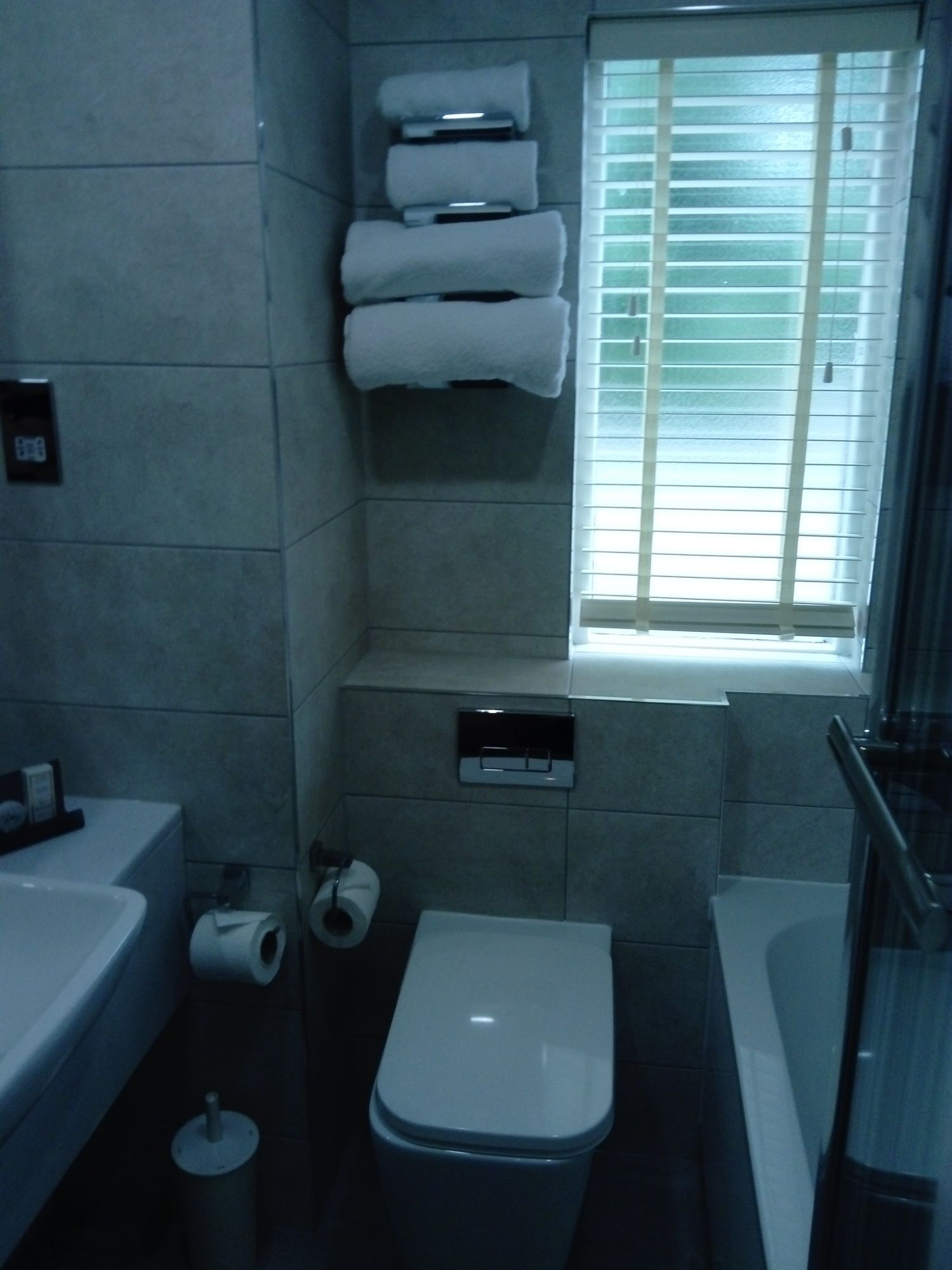 Фото Briar Court Hotel