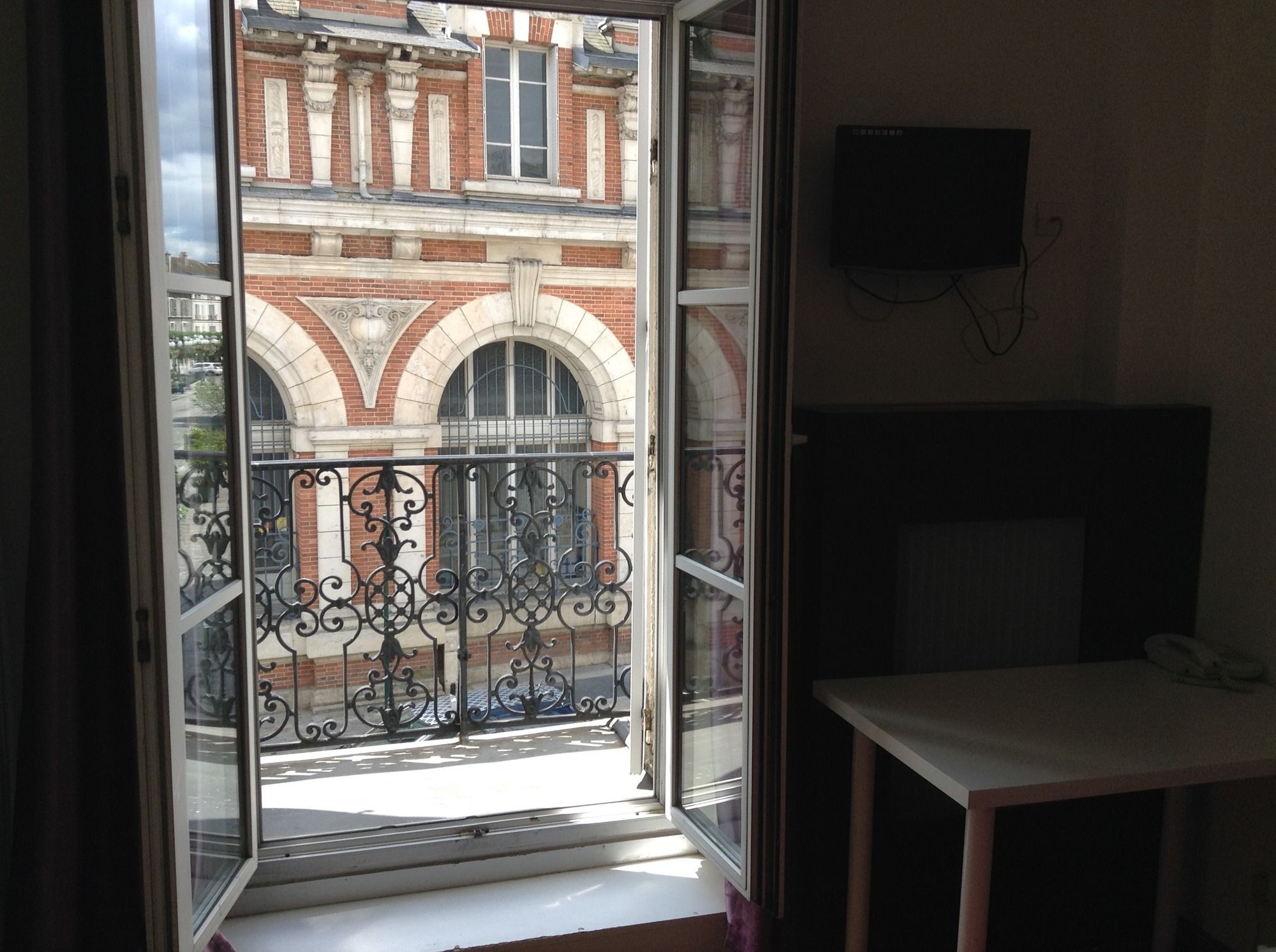 Фото Hotel Belle Fontainebleau