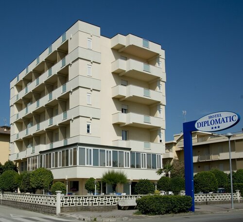 Гостиница Hotel Diplomatic в Червии