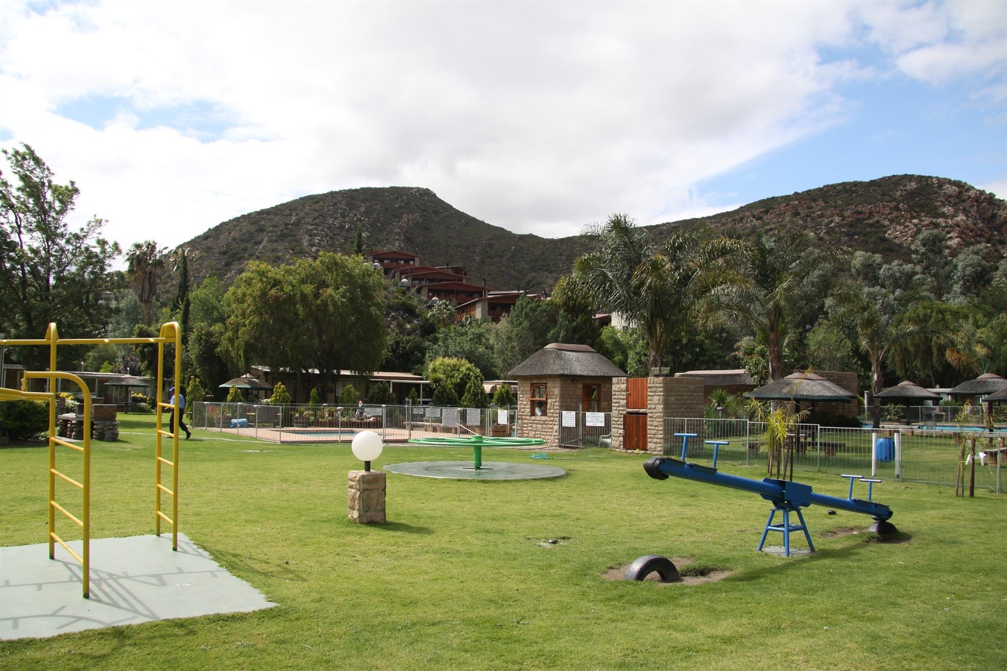 Фото Montagu Springs Resort