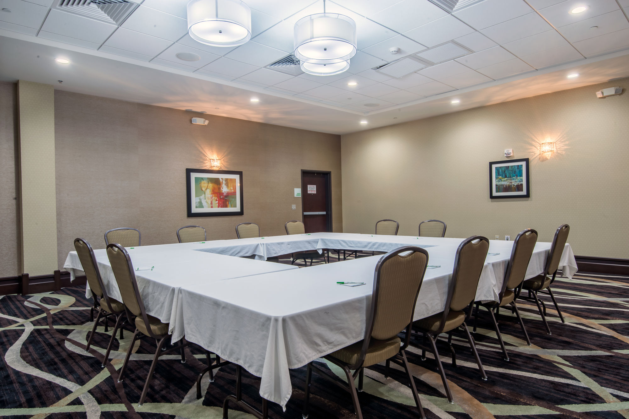 Фото Holiday Inn Salina, an Ihg Hotel