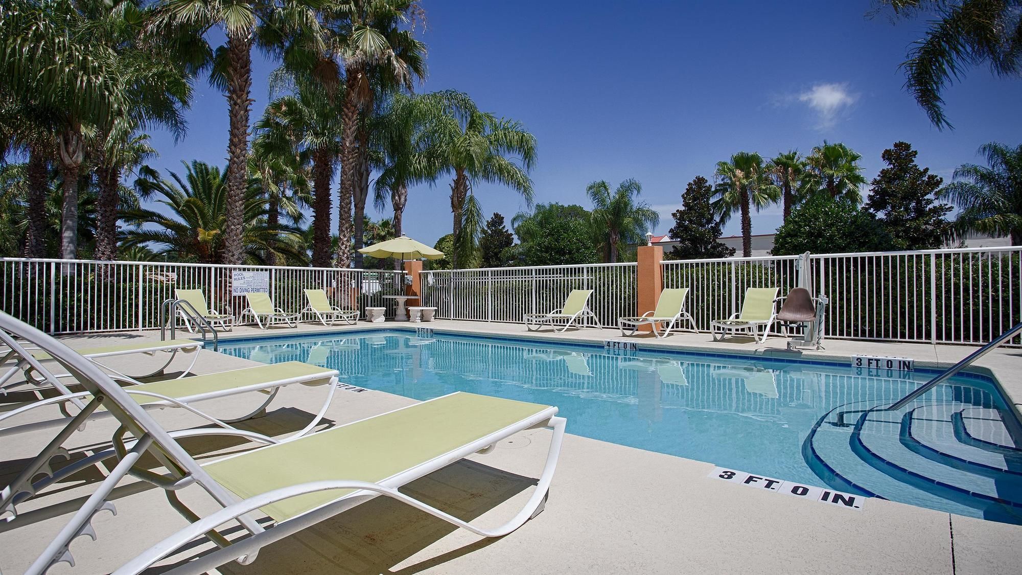 Фото Best Western Edgewater Inn
