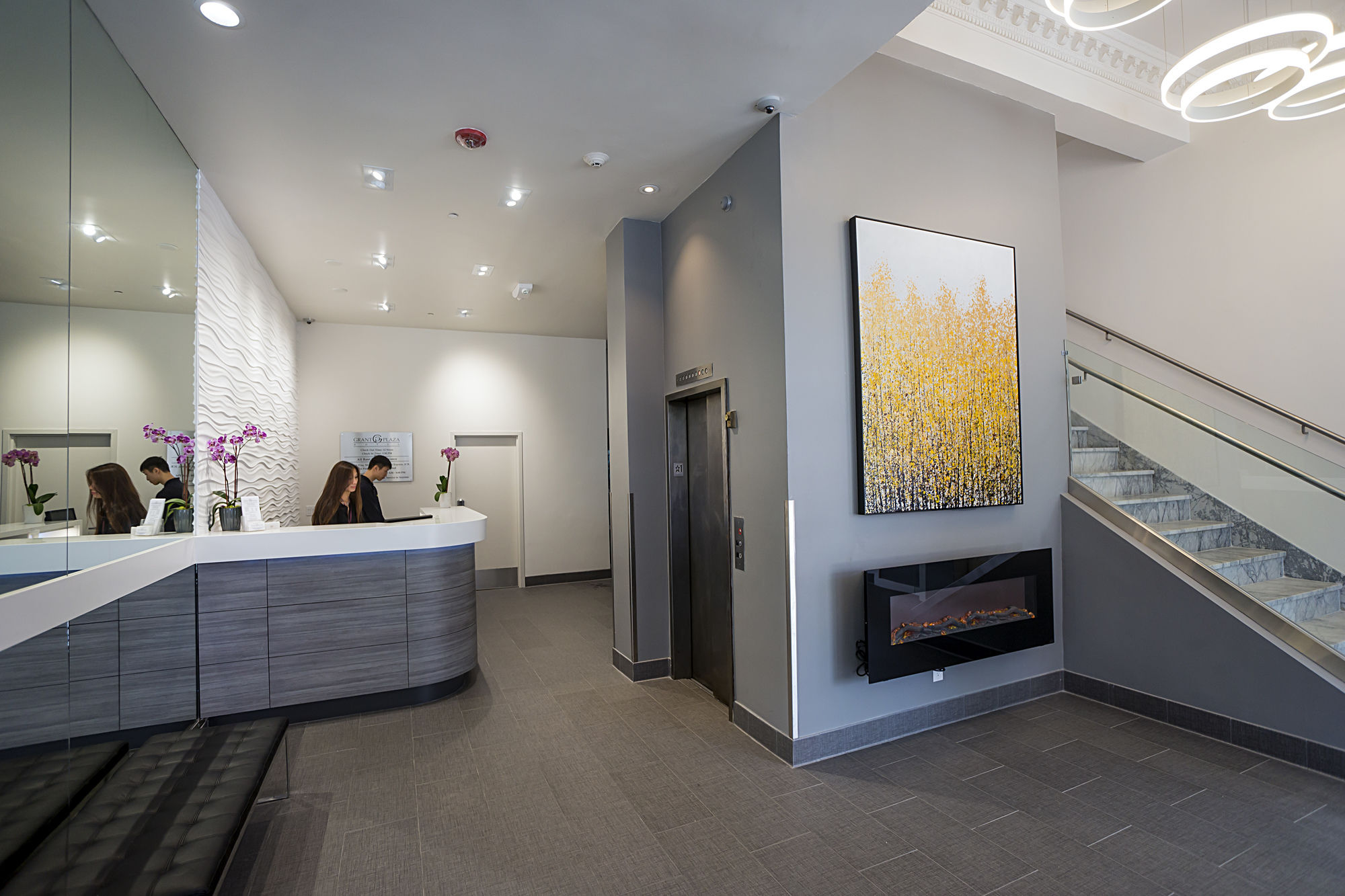 Фото Grant Plaza Hotel