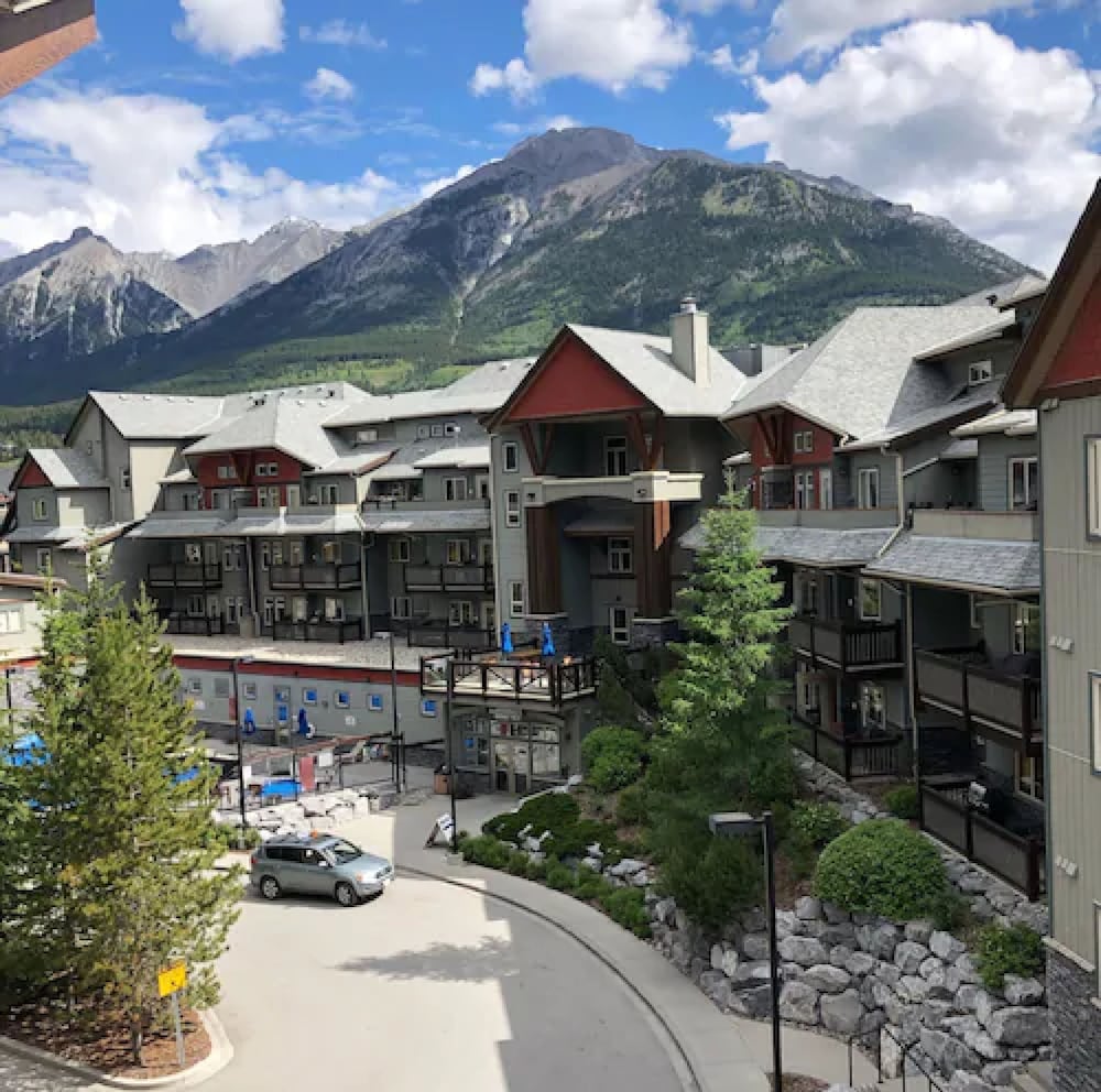 Фото Lodges at Canmore
