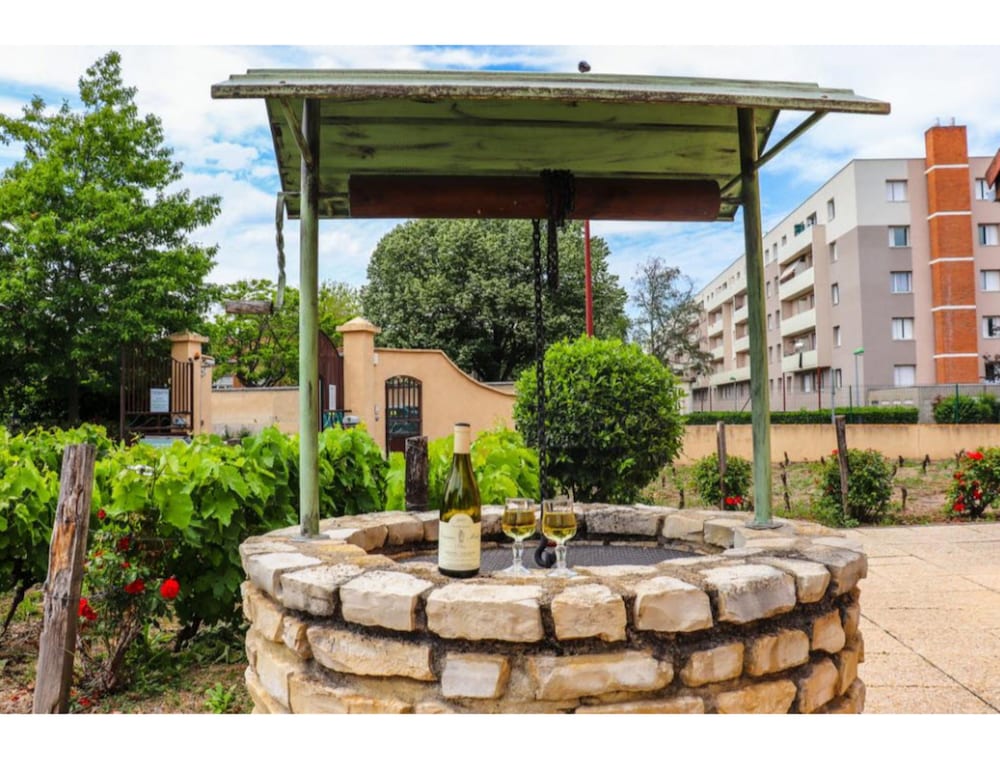 Фото Kyriad Direct Roanne