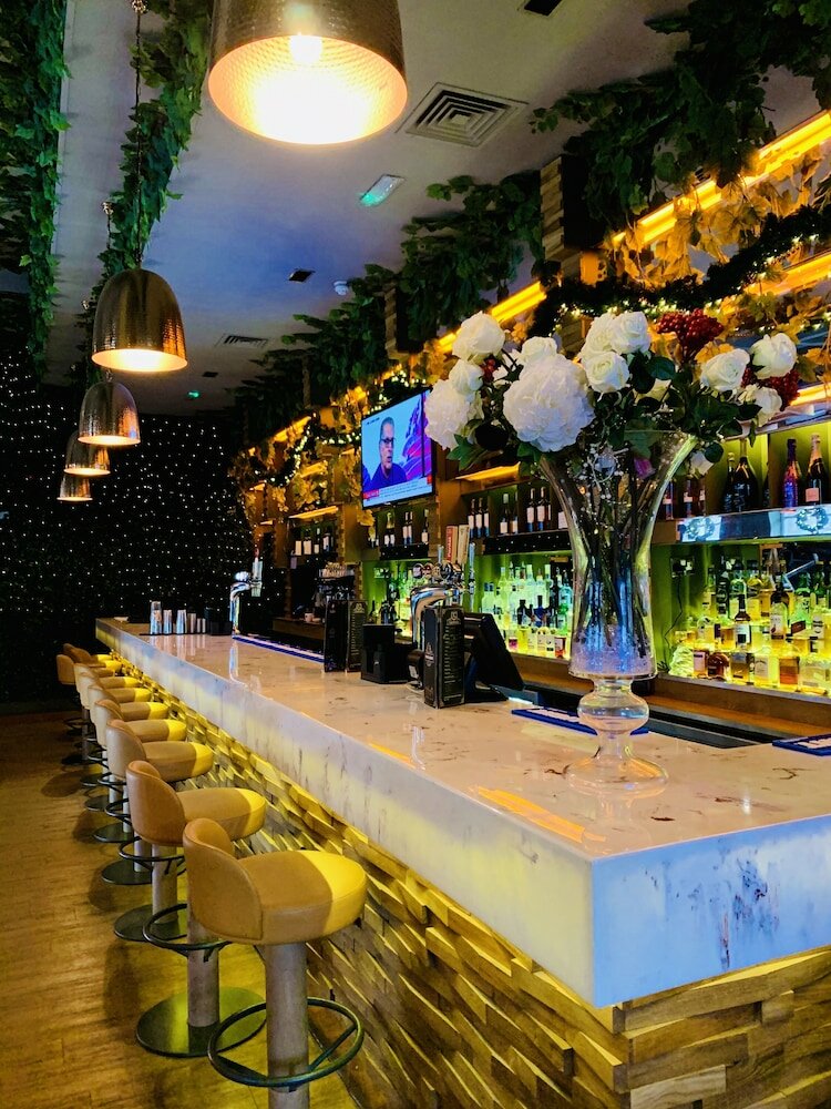 Фото Sir Thomas Hotel