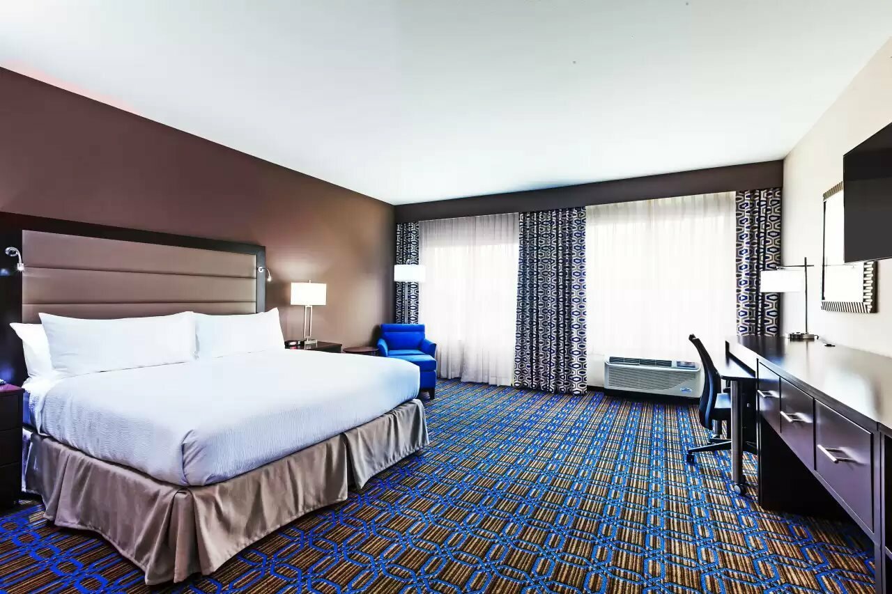 Фото Holiday Inn Plano - The Colony, an Ihg Hotel