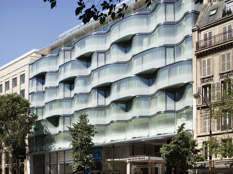 Фото Renaissance Paris Arc de Triomphe Hôtel