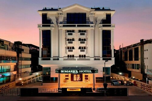 Внешний вид отеля St. Mark's Hotel Bengaluru, a member of Radisson Individuals в Бангалоре, фото 4