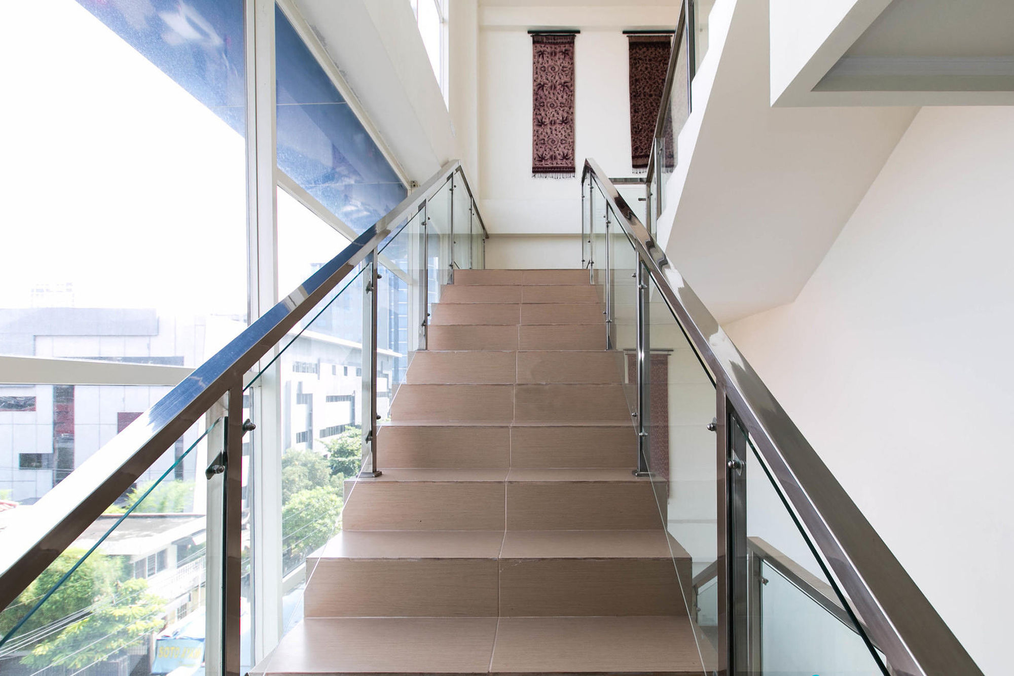 Фото Hotel 88 Embong Kenongo