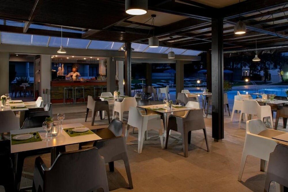 Фото Matoula Beach Hotel