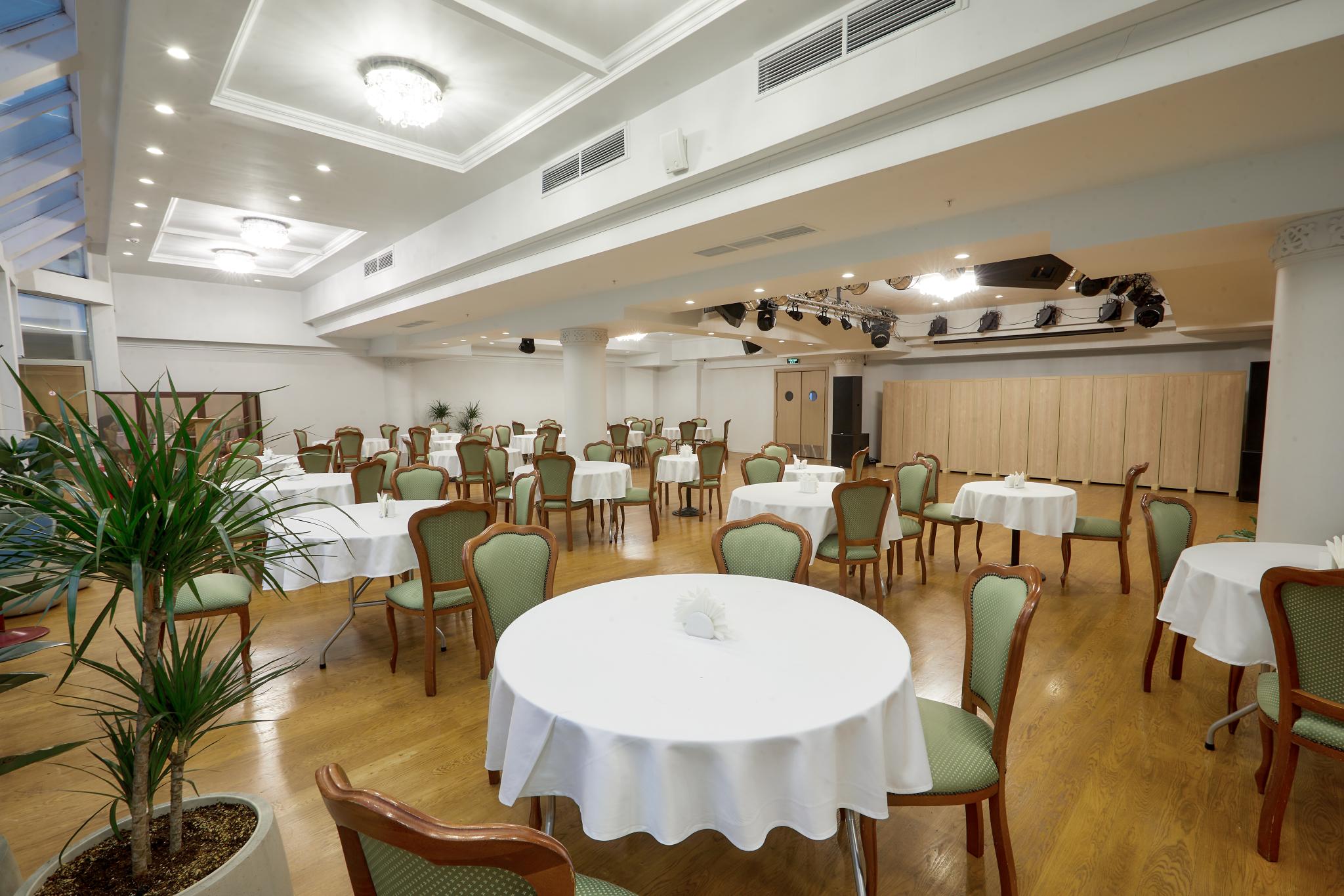 Фото Azimut Отель Ярославль