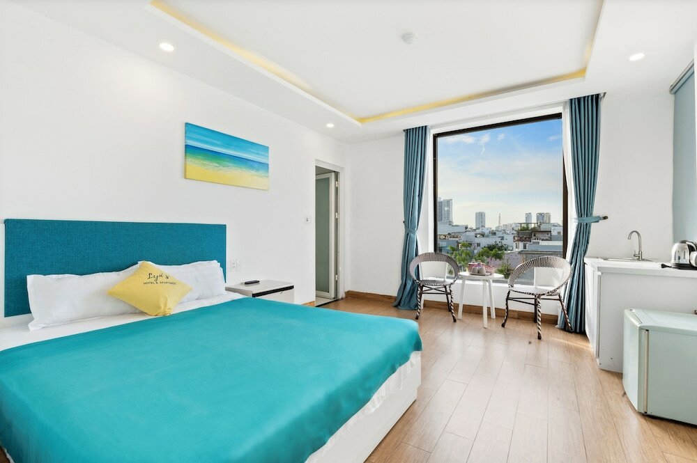 Фото Lyn's Hotel & Apartment