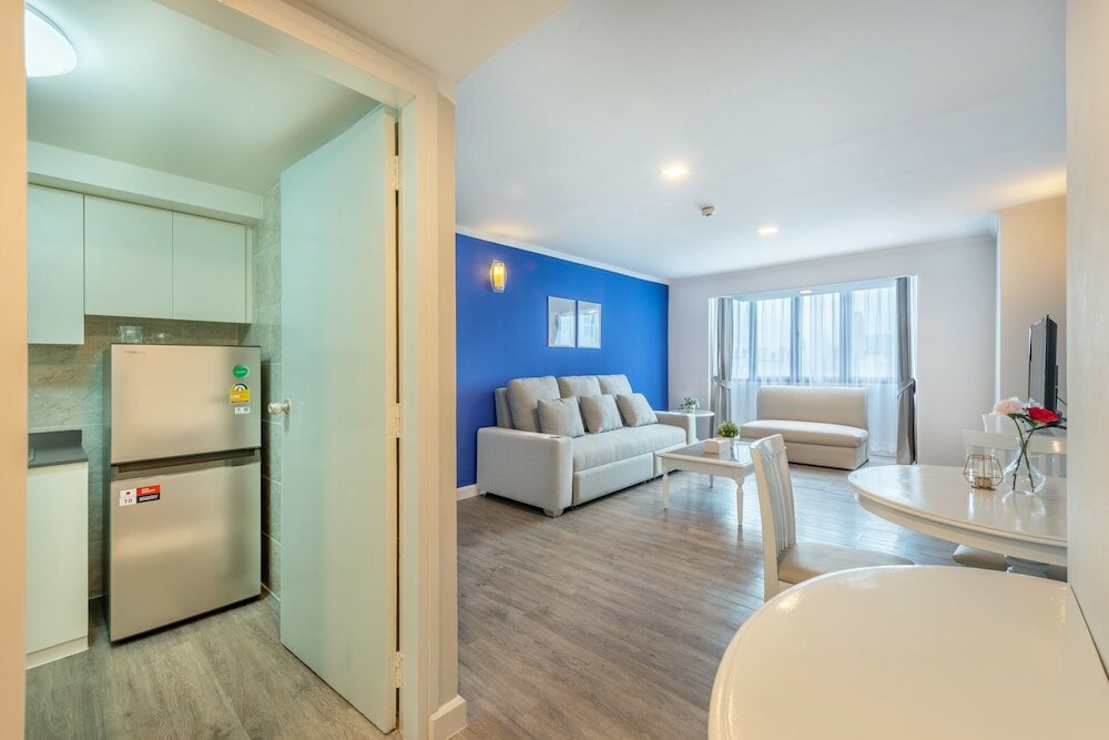 Фото Neom Town Residence