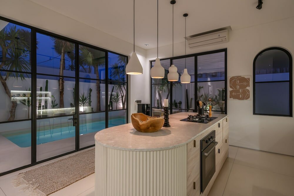 Фото Sanctum house