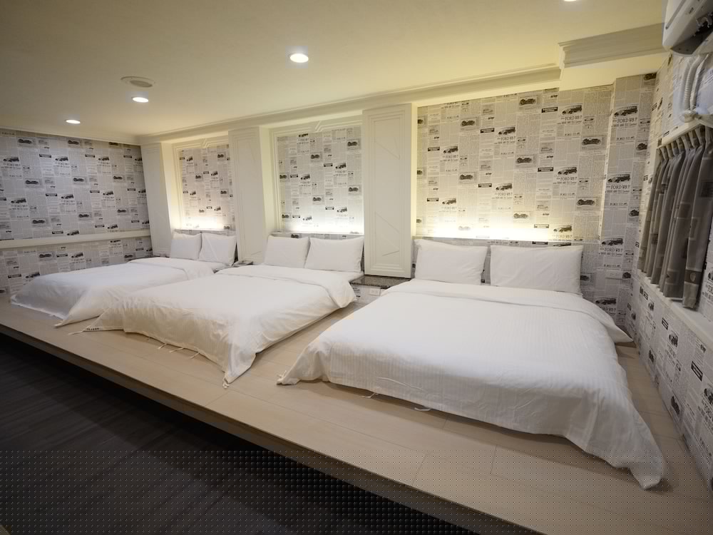 Фото HeYue Hotel