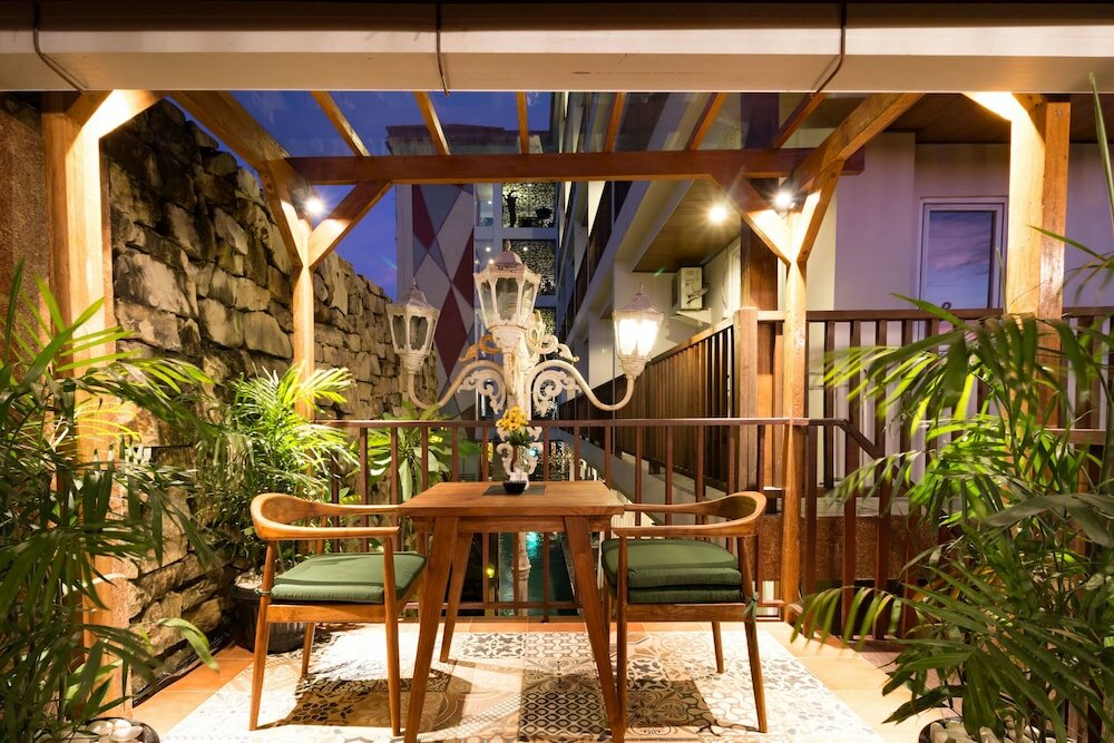 Фото Hadi Poetra Hotel