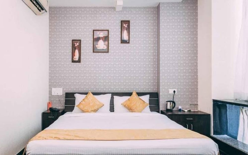 Фото Hotel Suraj Palace