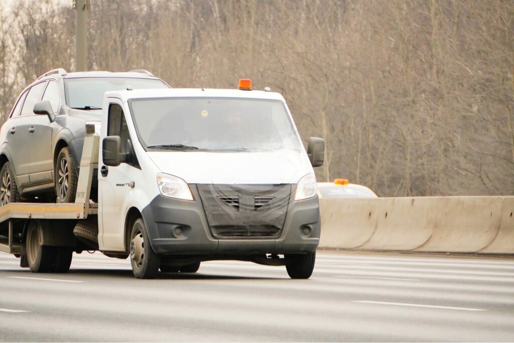 Auto technical assistance, car evacuation Leon, Korolev, photo