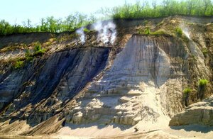 Горящие горы (Амурская область, Шимановский муниципальный округ), достопримечательность в Амурской области