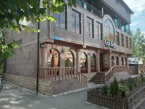 Leffe (Almaty, Manas Street, 5А) ، مطعم