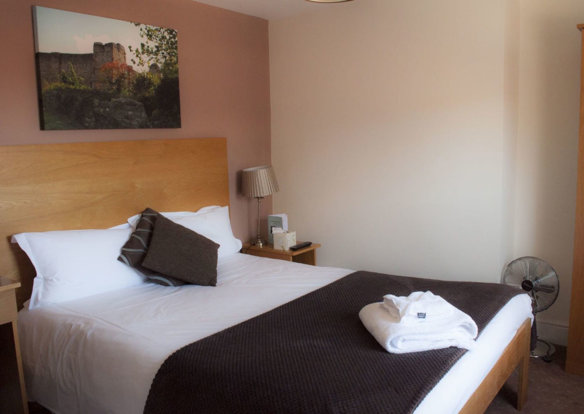 Фото North Hill Hotel