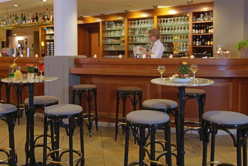 Фото Aparthotel Castelnou