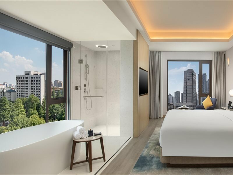 Фото Voco Nanjing Oriental Pearl, An Ihg Hotel