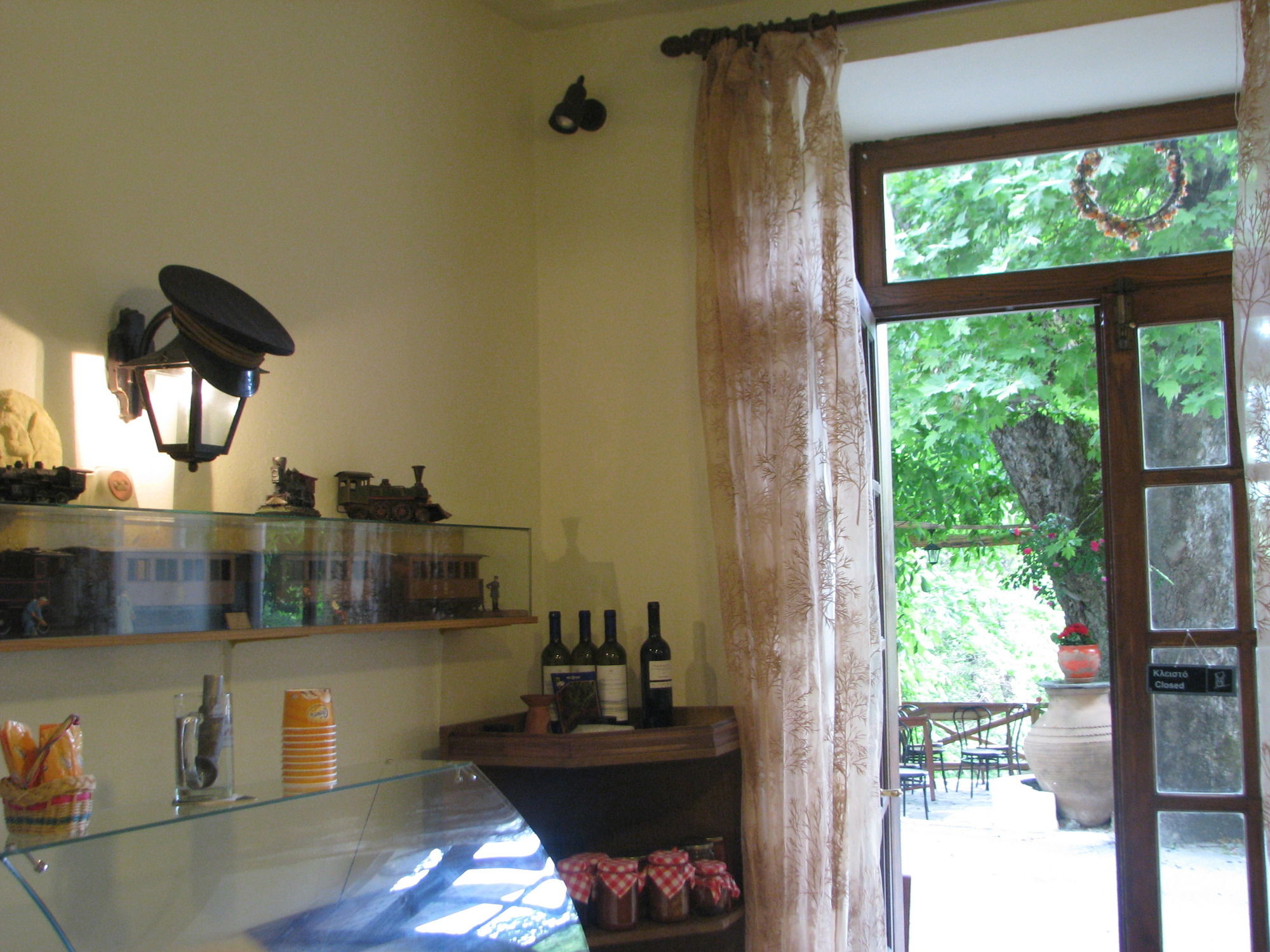 Фото Palios Stathmos