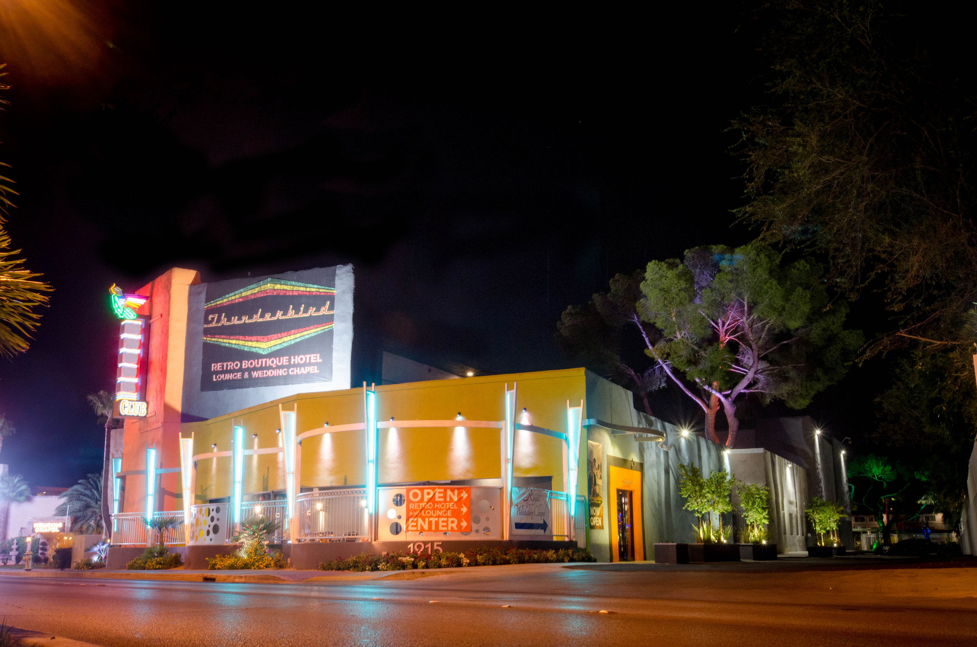 Фото Thunderbird Boutique Hotel