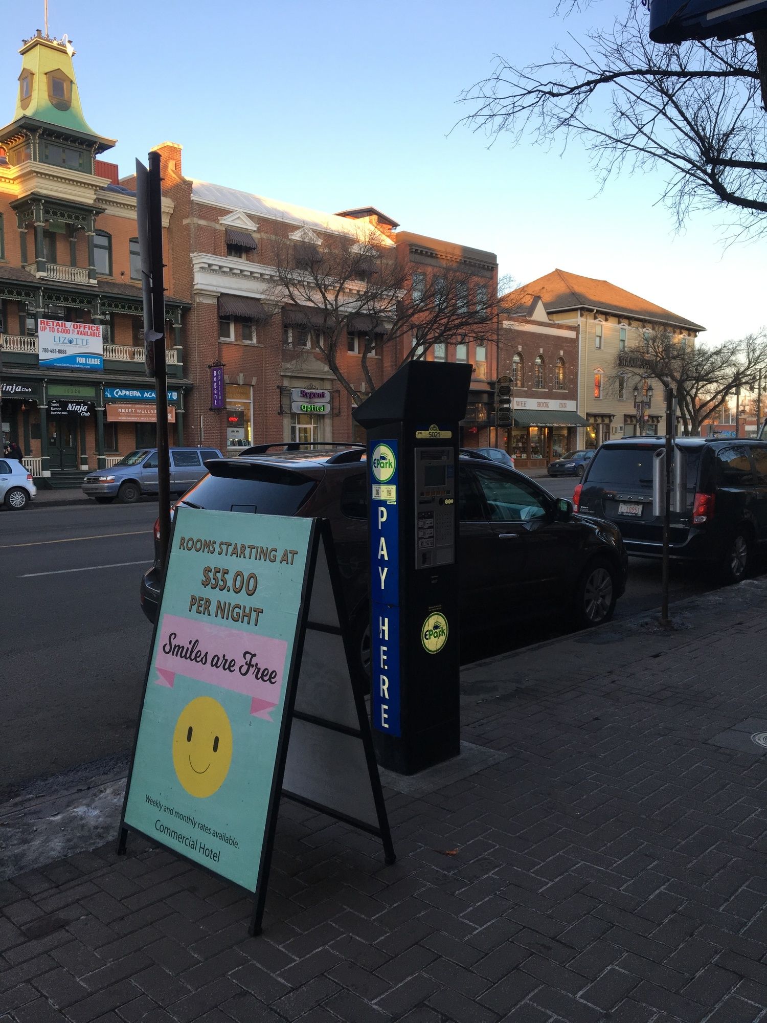 Фото Commercial Hotel