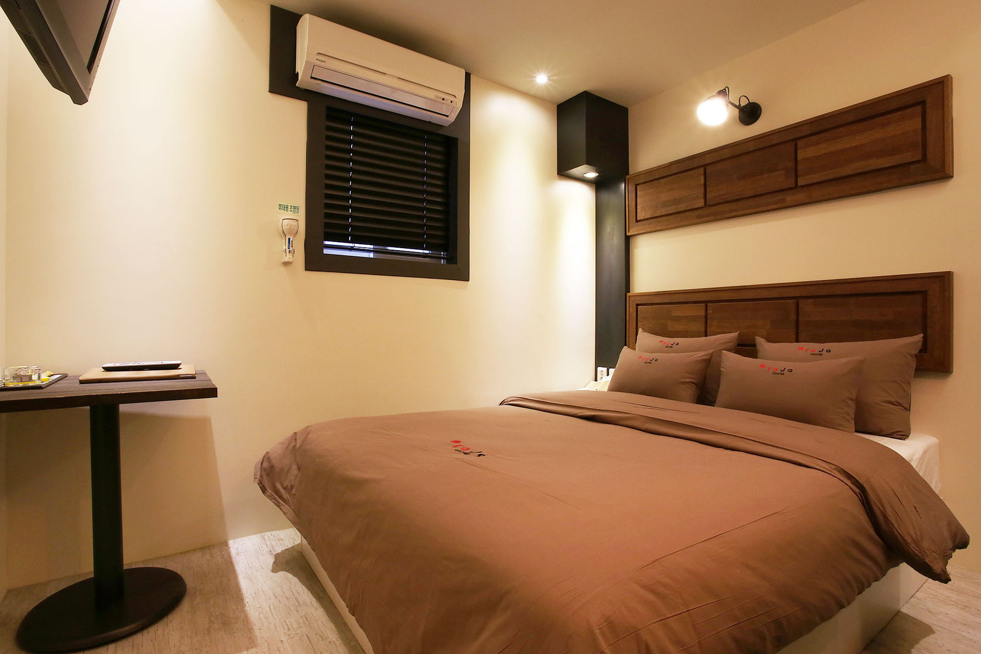 Фото Achasan Station Wall Hotel