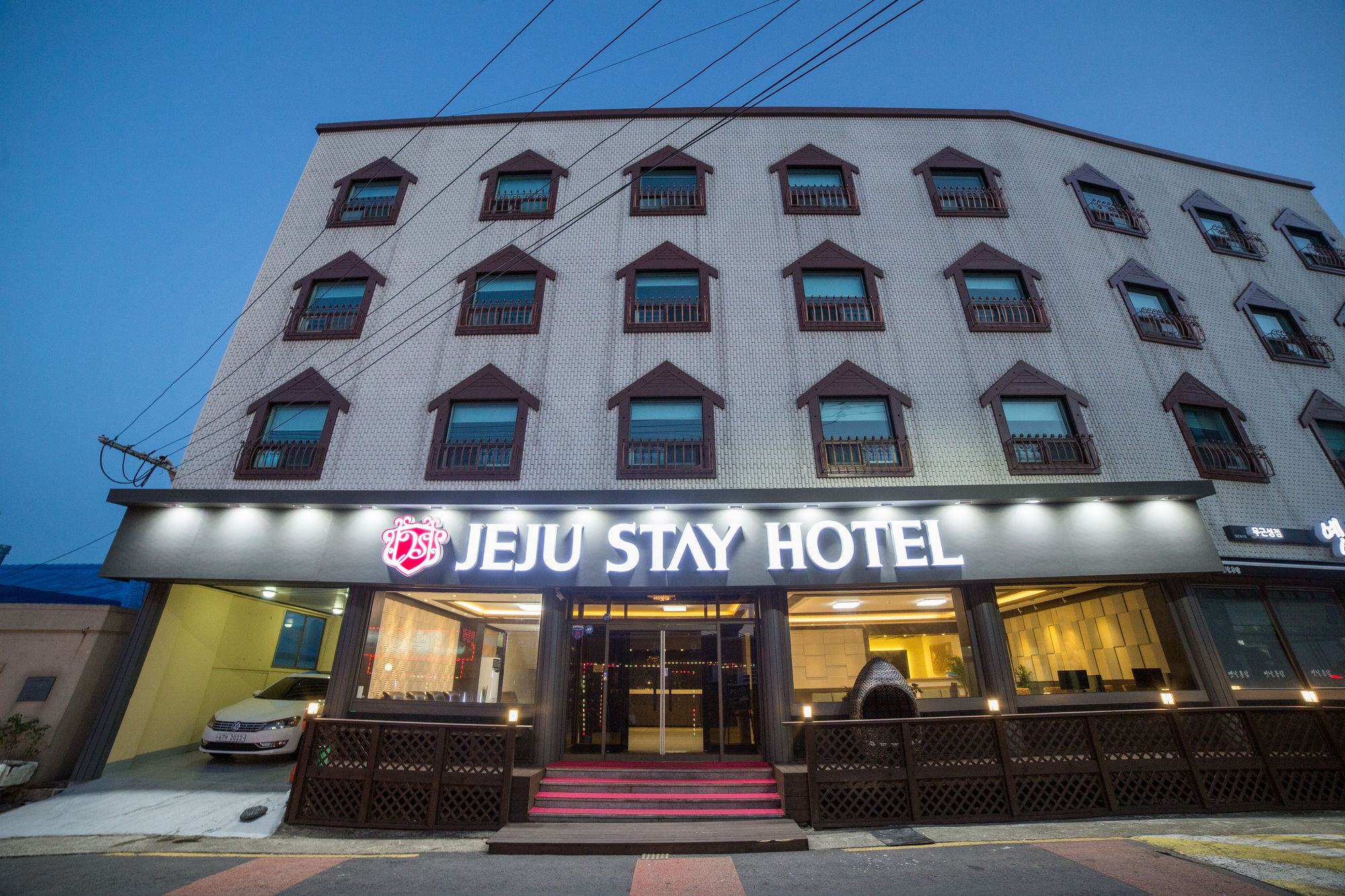 Фото Jeju Stay Hotel