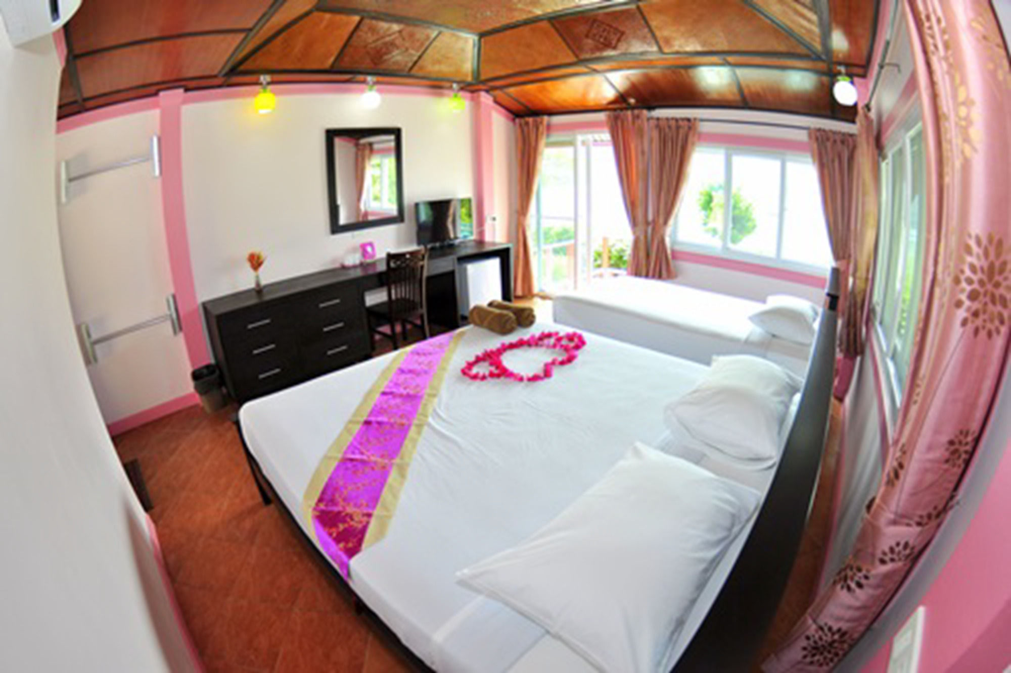 Фото Phi Phi View Point Resort