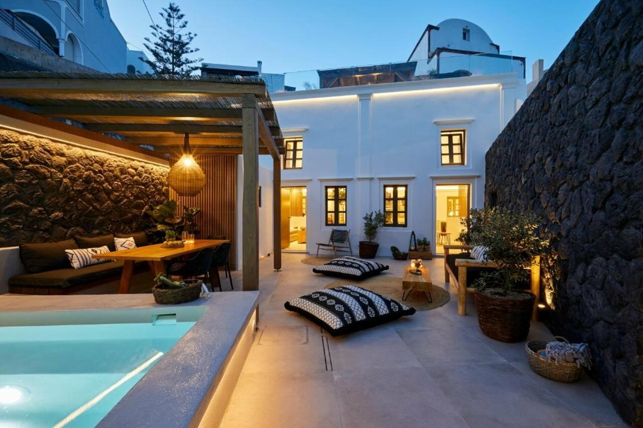 Фото Floria Suites