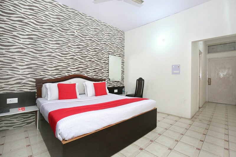 Гостиница Oyo 10376 Hotel Golden Inn