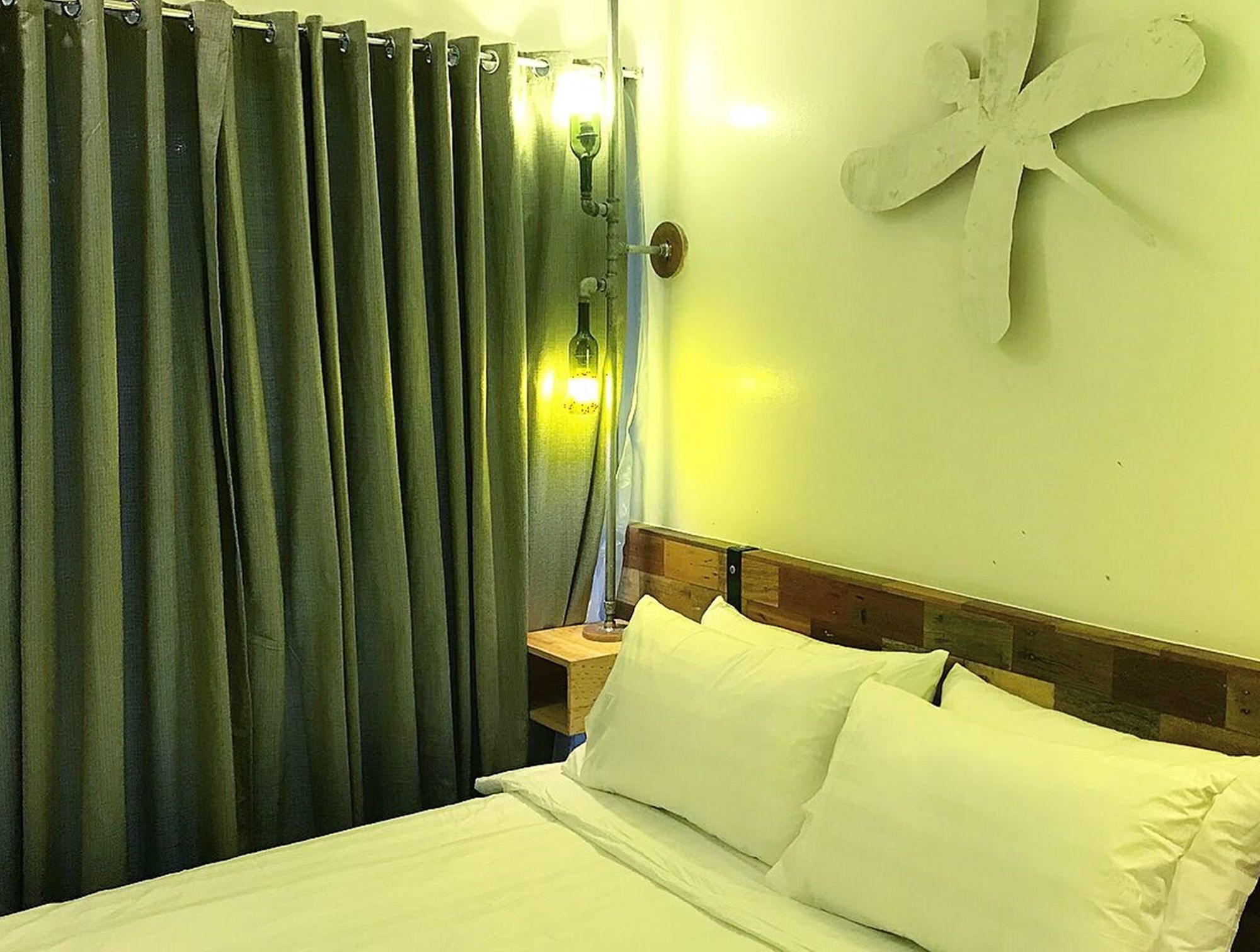 Фото Containers by Eco Hotel Tagaytay