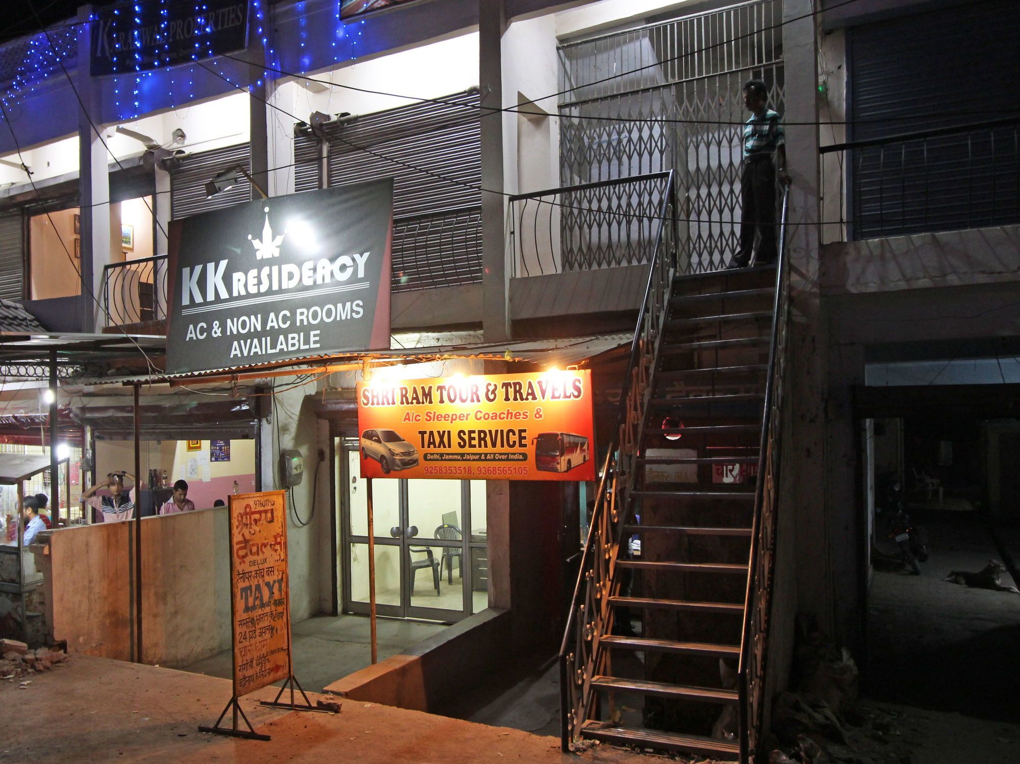 Фото Oyo 4715 Kk Residency