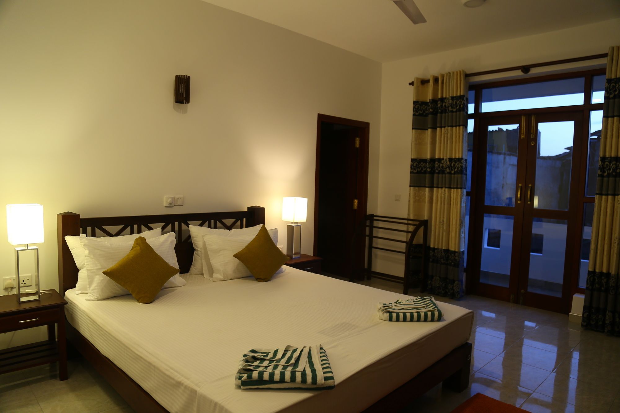 Фото Hikka Regent Hotel