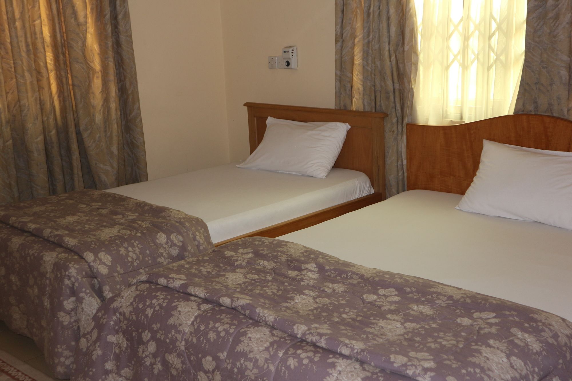 Фото Kcs Guest House