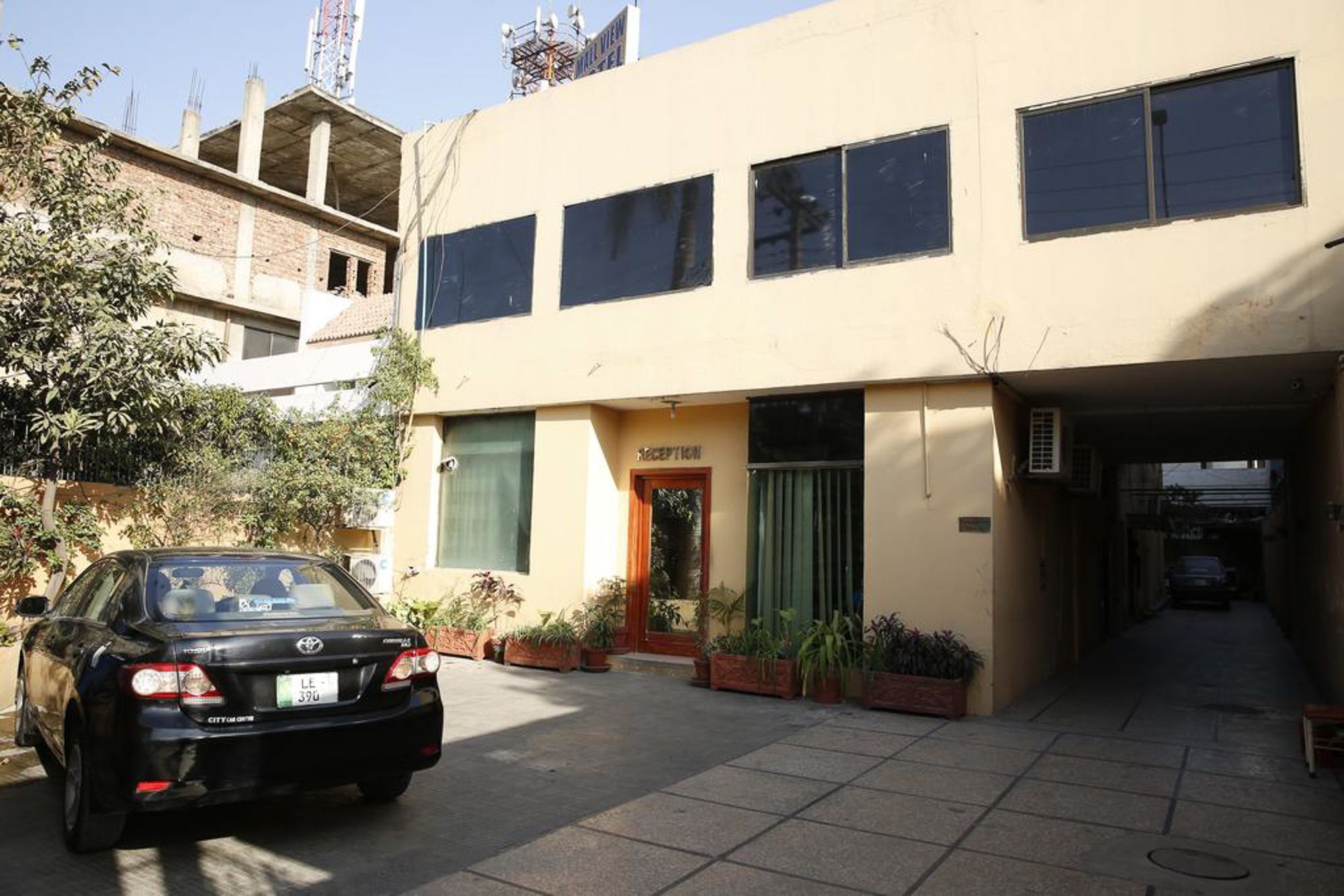 Фото Mall View Hotel