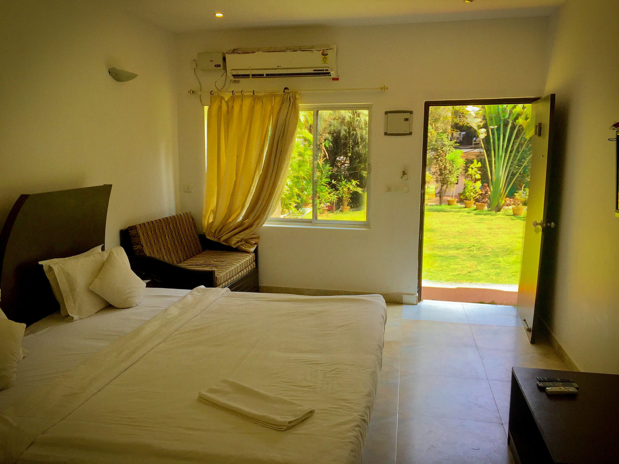 Фото Rococco Ashvem Resort