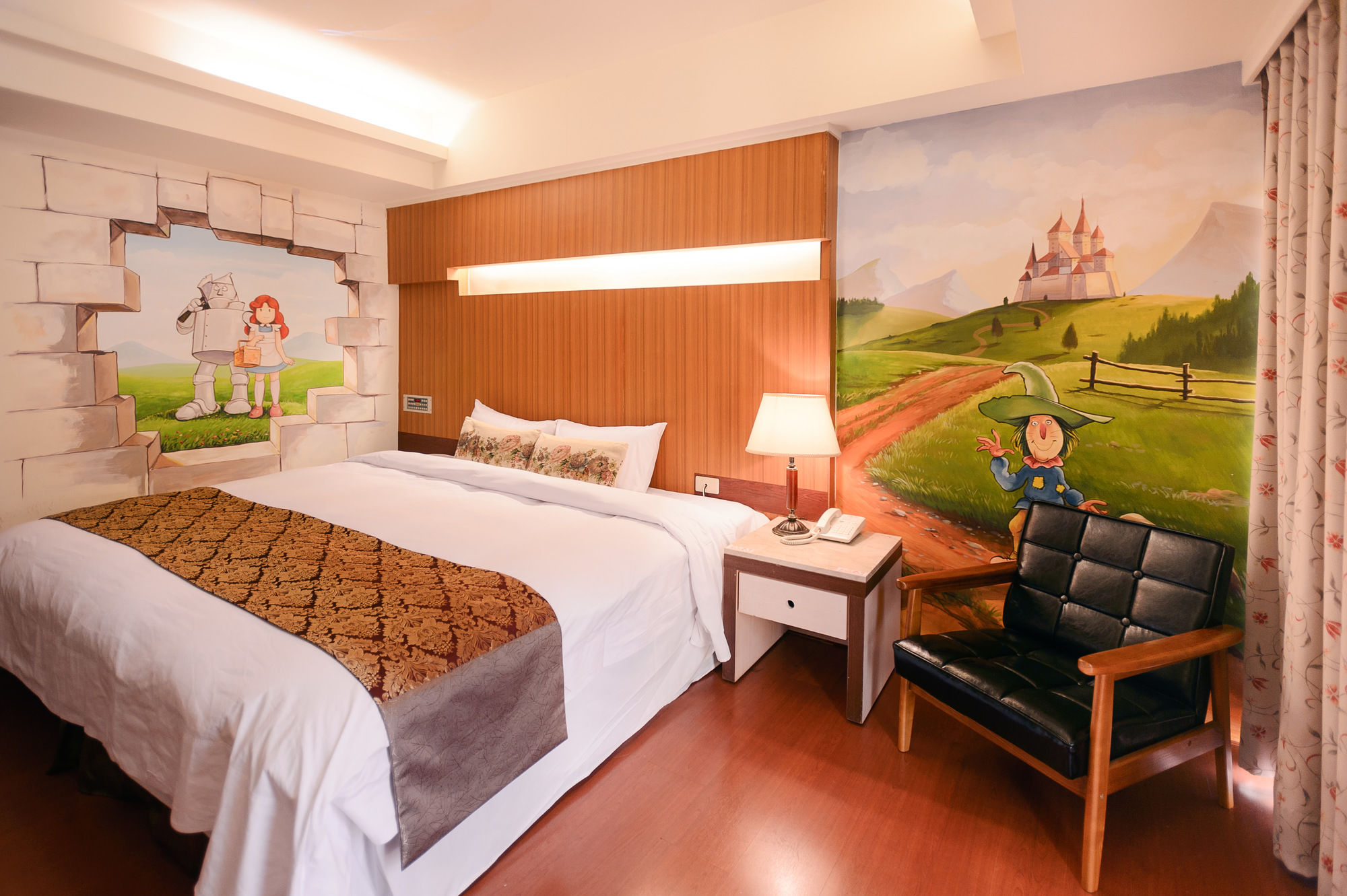 Фото Waugh Den Hotel