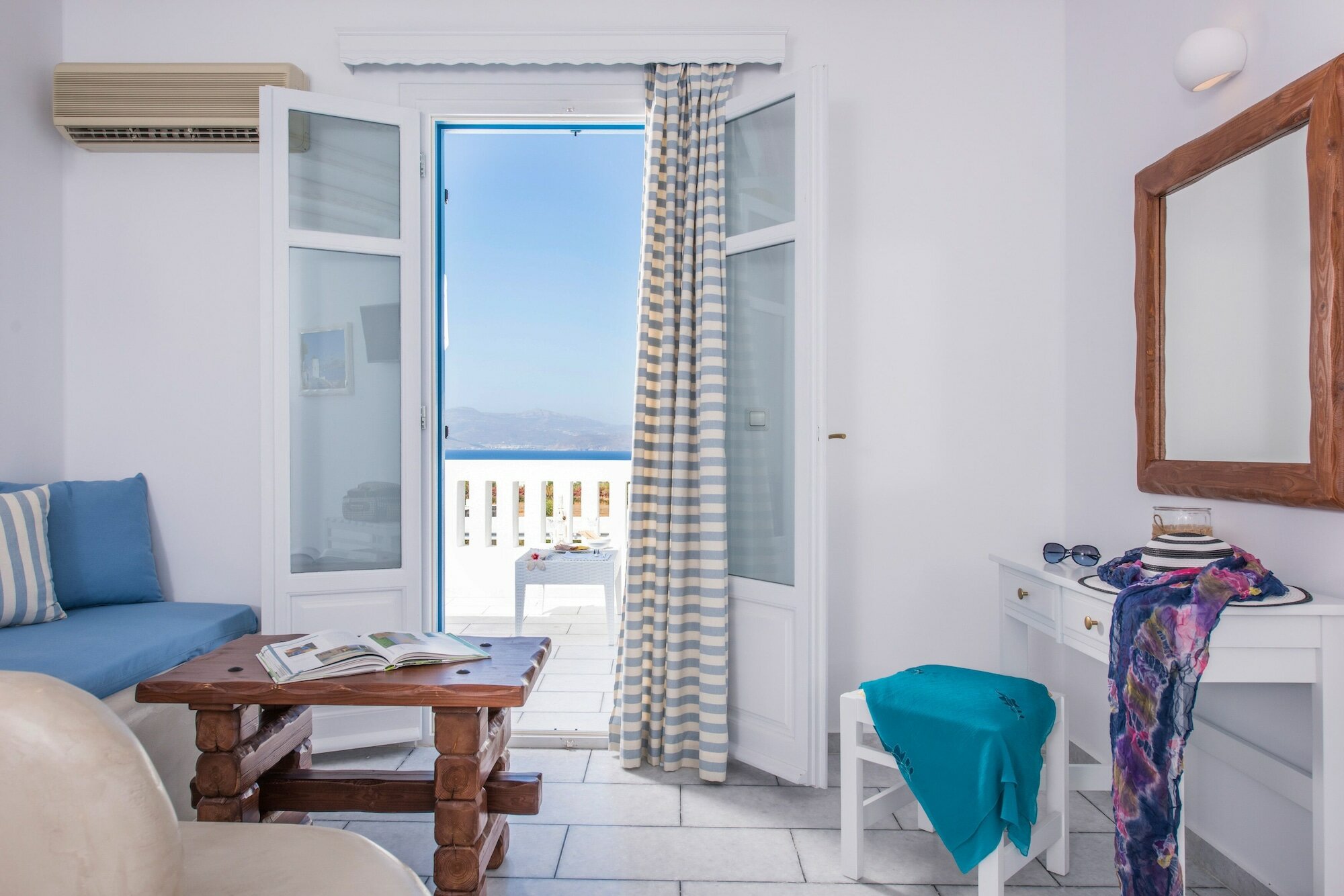 Фото Cycladic Islands Hotel & SPA